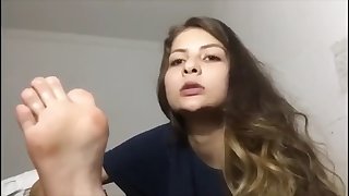 amazing teen suck her own feet